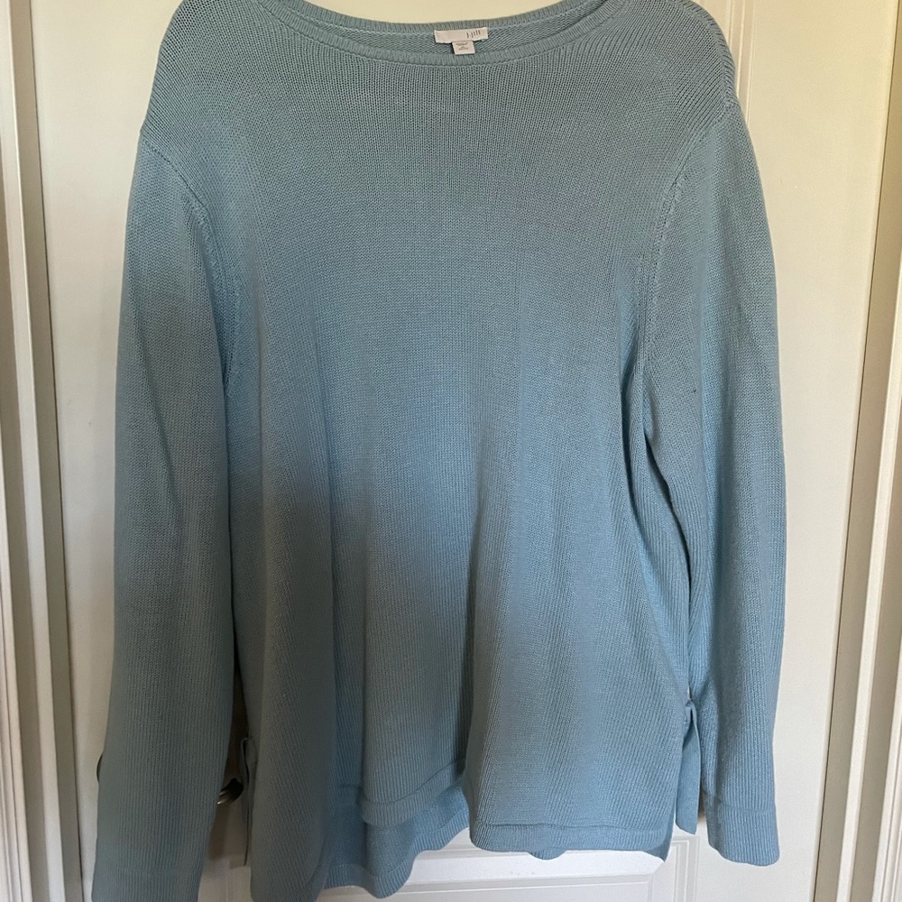 J.Jill petite xl sweater. Adorable side details